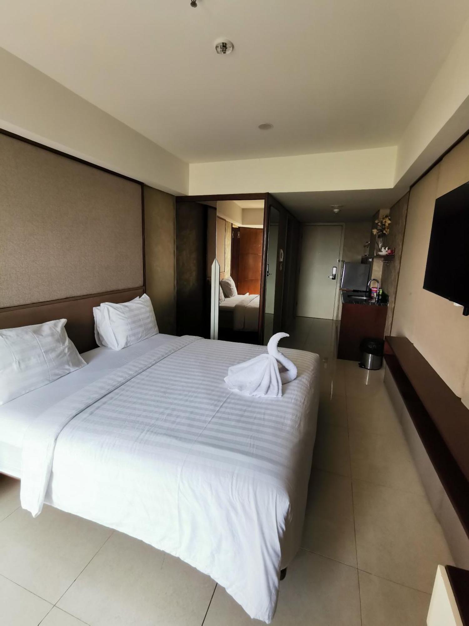 Warhol Residence Semarang Simpang Lima Екстер'єр фото